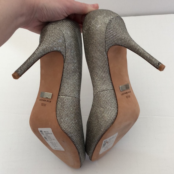 Badgley Mischka Heels 👠 - Picture 11 of 15